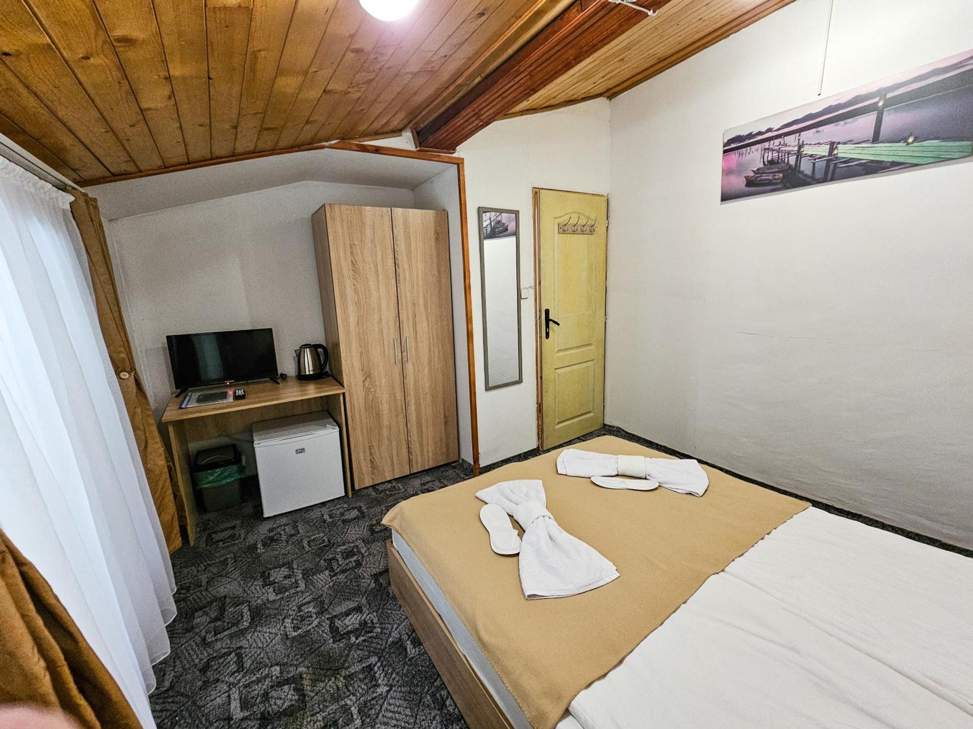 Guest Rooms- Klepalski House Borowez Exterior foto